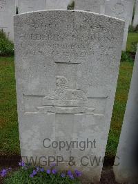 Etaples Military Cemetery - Hammond, F