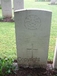 Etaples Military Cemetery - Hammond, Jonathan