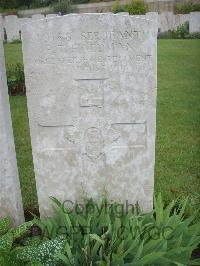 Etaples Military Cemetery - Hardman, Edgar Thomas