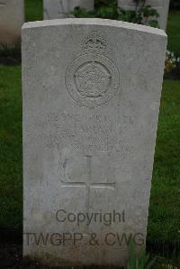 Etaples Military Cemetery - Hardwick, Ernest