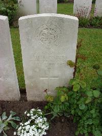 Etaples Military Cemetery - Hargreaves, A