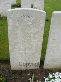 Etaples Military Cemetery - Harmer, A