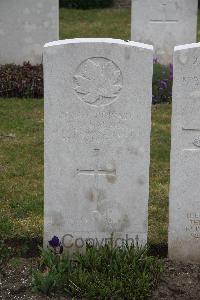 Etaples Military Cemetery - Harmon, G D