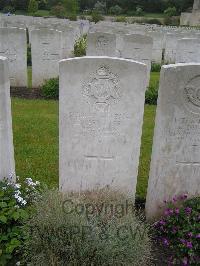 Etaples Military Cemetery - Harris, E