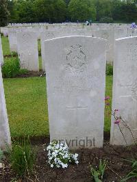 Etaples Military Cemetery - Harrison, Frank