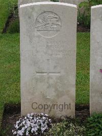 Etaples Military Cemetery - Harrison, T