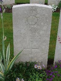 Etaples Military Cemetery - Harrold, A J