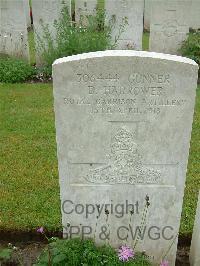 Etaples Military Cemetery - Harrower, D