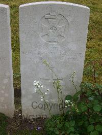 Etaples Military Cemetery - Hartland, George Henry