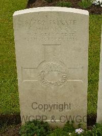Etaples Military Cemetery - Harvey, Charles Herbert