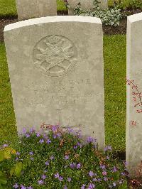 Etaples Military Cemetery - Harvey, Richard