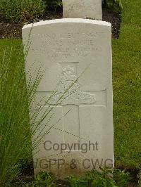 Etaples Military Cemetery - Harvie, James