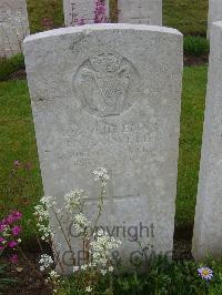 Etaples Military Cemetery - Haswell, H