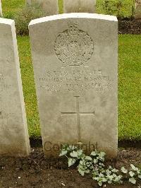 Etaples Military Cemetery - Haswell, Thomas Hope