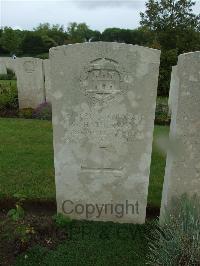 Etaples Military Cemetery - Hatherway, W