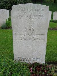 Etaples Military Cemetery - Havron, George
