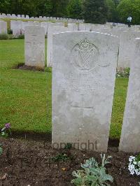 Etaples Military Cemetery - Hawkins, Bertie William