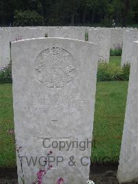 Etaples Military Cemetery - Haworth, Richard