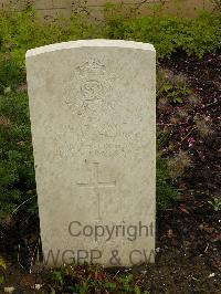 Etaples Military Cemetery - Hawthorn, William