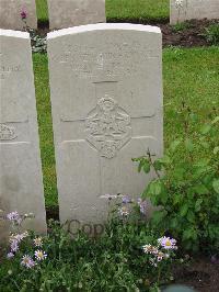 Etaples Military Cemetery - Hawxwell, Ralph Newbegin