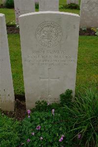 Etaples Military Cemetery - Hayes, Frederick