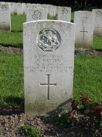 Etaples Military Cemetery - Hayter, George