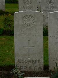 Etaples Military Cemetery - Haywood, Harry