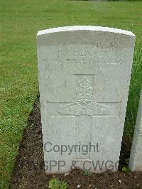 Etaples Military Cemetery - Heaney, William