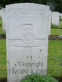 Etaples Military Cemetery - Henderson, A P