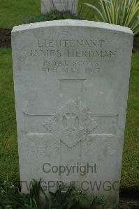 Etaples Military Cemetery - Herdman, James