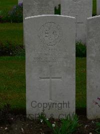 Etaples Military Cemetery - Herion, A