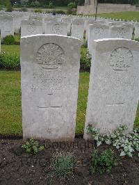 Etaples Military Cemetery - Herman, Cecil