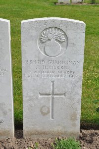 Etaples Military Cemetery - Herrin, J H