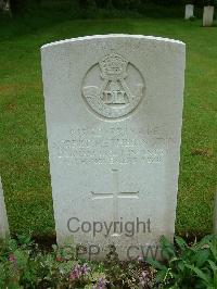 Etaples Military Cemetery - Hetherington, Robert