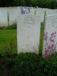 Etaples Military Cemetery - Hewes, Harold Oldershaw