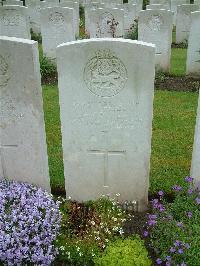 Etaples Military Cemetery - Hewitt, Ernest