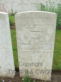 Etaples Military Cemetery - Hewitt, Reginald