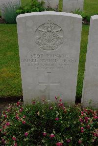 Etaples Military Cemetery - Hickey, Daniel Francis