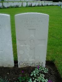Etaples Military Cemetery - Higgins, James