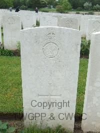 Etaples Military Cemetery - Higgs, H