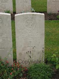 Etaples Military Cemetery - Higgs, Reginald Ernest Edmund