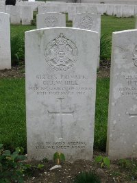 Etaples Military Cemetery - Hill, G J W