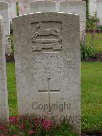 Etaples Military Cemetery - Hill, William Thomas