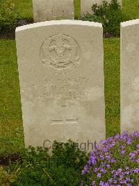 Etaples Military Cemetery - Hills, Stephen Harry