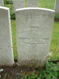 Etaples Military Cemetery - Himpett, Edward George