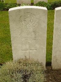 Etaples Military Cemetery - Hislop, Frederick Sherin