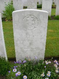 Etaples Military Cemetery - Hislop, J C