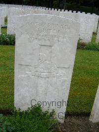 Etaples Military Cemetery - Hitch, Archibald