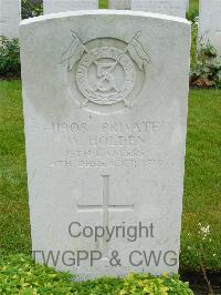 Etaples Military Cemetery - Holden, Walter