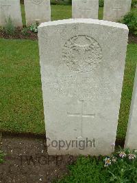 Etaples Military Cemetery - Holder, Reginald Walter William